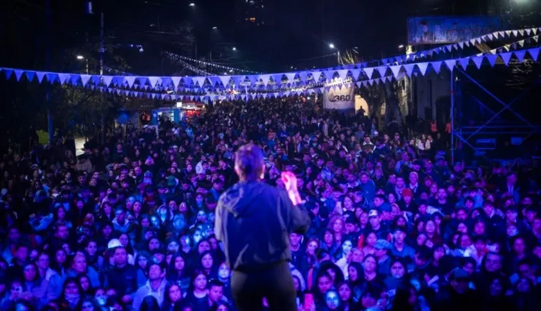 Valentino Merlo la rompió en el primer día del Festival Somos Quilmes por el 360º aniversario del municipio