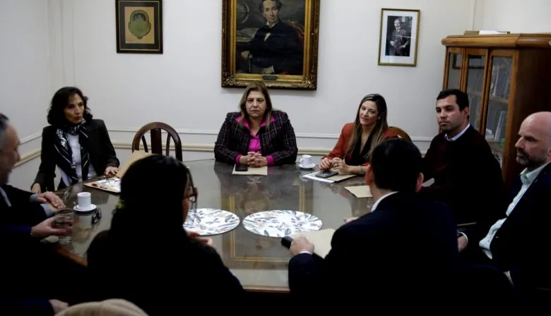 Ludopatía infantil: fuerte reclamo opositor a Kicillof por el juego online y las adicciones