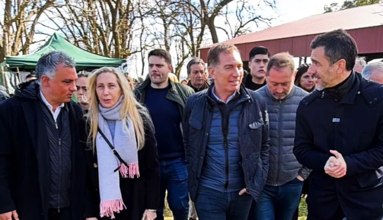 En clave electoral, Petrecca se mostró con dirigentes de La Libertad Avanza y habló de “armar un equipo”