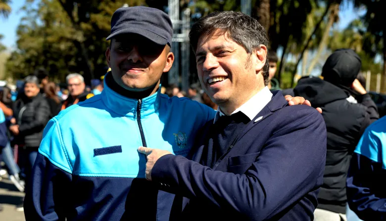 Kicillof tomó juramento a 2.075 cadetes y habló de la “transformación” a la Policía bonaerense
