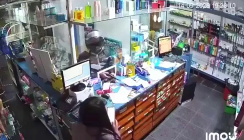 Pánico en una farmacia de José C. Paz: "Dame la plata o te pego un tiro"
