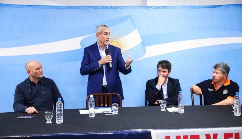En modo candidato a gobernador, Ferraresi vuelve a pisar un distrito opositor: se reunió con productores de Chivilcoy