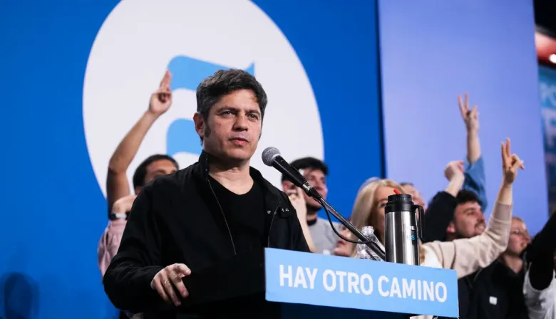 Nuevo acto del MDF: con más de 20 mil personas, Kicillof muestra músculo en Avellaneda