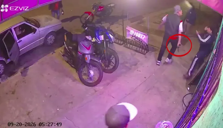 Miedo en Berazategui: golpeó al cliente de un kiosco y disparó para amedrentar a testigos