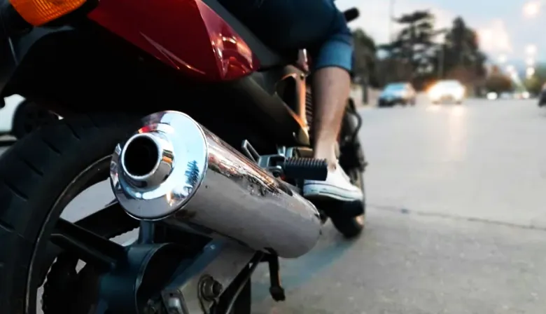 Avanza un proyecto para terminar con los “caños escapes libres” de motos en la Provincia de Buenos Aires