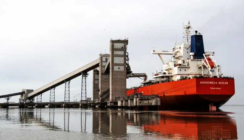El Puerto de Bahía Blanca presentó su primera Memoria Ambiental de la Comunidad Portuaria