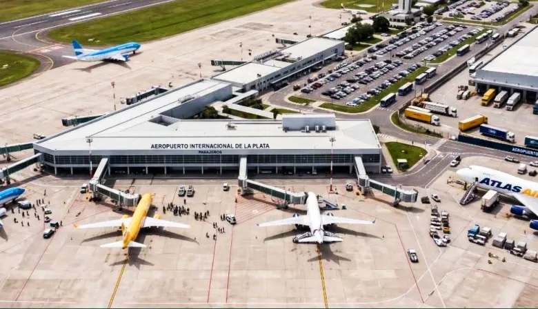 Alak avanza en un acuerdo internacional con Shanghai para potenciar la logística del Aeropuerto de La Plata