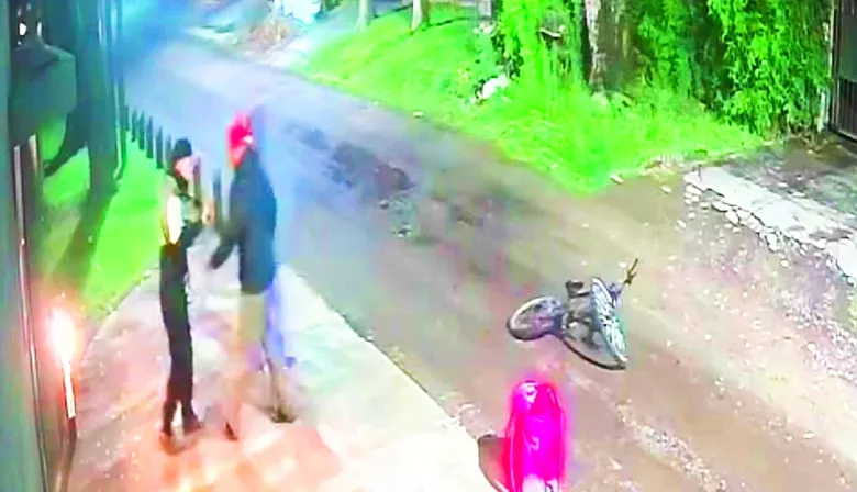 Asalto a delivery en Ituzaingó: lo marcaron, lo emboscaron y le sacaron hasta la ropa