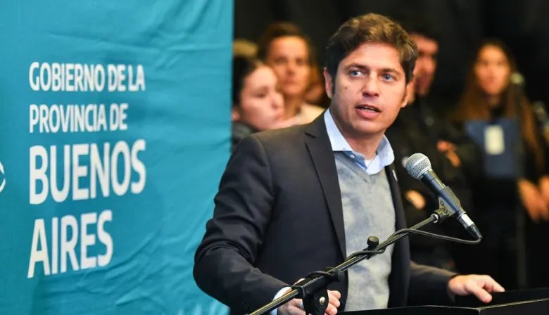 A pesar de los reclamos, un informe señala que las transferencias de Milei a Kicillof "se mantienen estables"