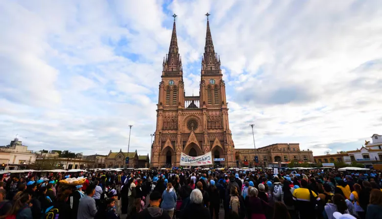 Visita papal: solo Luján tendrá feriado para el 10 de noviembre por la visita del papa León XIV