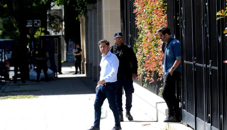 A metros de la Gobernación Bonaerense realizaron un golpe comando en un consultorio médico