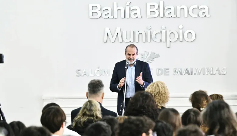 Susbielles encabezó la entrega de certificados del Concurso de Seguridad Vial en Escuelas 2026 de Bahía Blanca