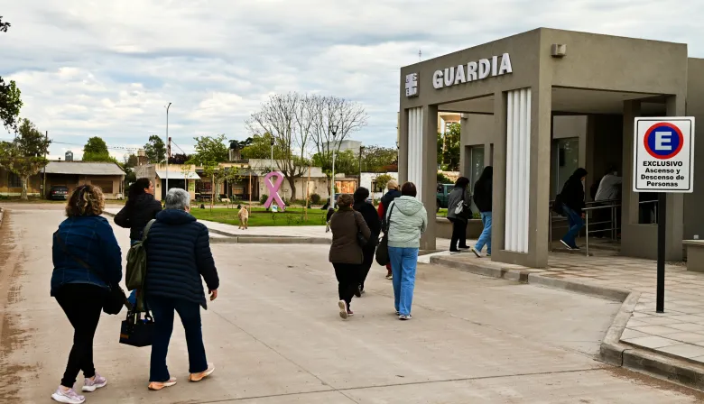 Octubre rosa: el Hospital Unzué de 25 de Mayo realizó controles integrales a mujeres del interior del distrito