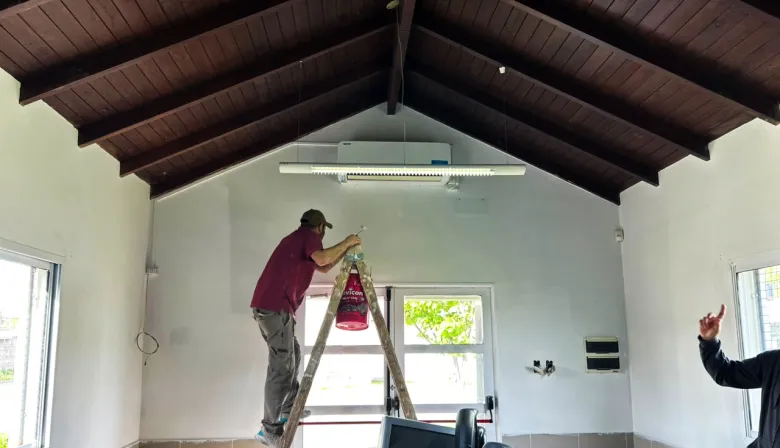 Chaves Municipio avanza con las obras de reparación y puesta en valor del CAPS Nº2 del distrito