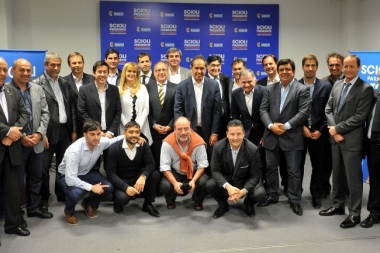 Intendentes peronistas se reúnen hoy para analizar el Presupuesto 2017