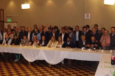 Intendentes del PJ se reúnen en la Legislatura para seguir debatiendo el Presupuesto 2017