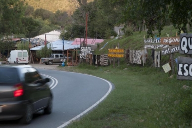 El Gobierno lanzó plan para evitar la venta irregular de alimentos en las banquinas