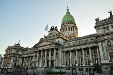 Ingresó a Diputados de la Nación el proyecto para eliminar los feriados puente