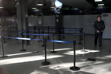 Bancarios realizarán este martes paro de tres horas en reclamo de un bono de fin de año