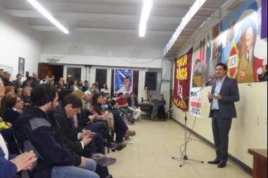 En medio de los cruces, salen a respaldar la denuncia de Abad en el puerto de Mar del Plata