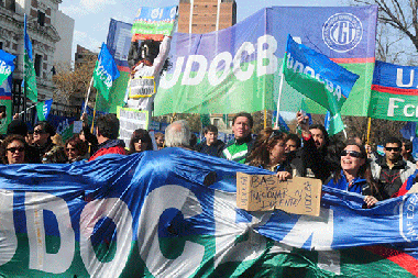 La Justicia ordenó a Provincia devolver lo descontado por días de paro a docentes