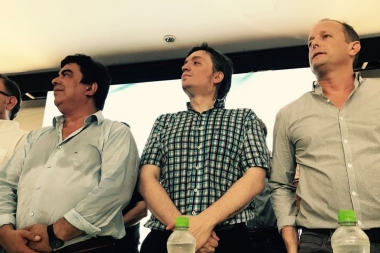 En San Vicente, el peronismo sumó a Máximo a la postal de "unidad": apoyo a la marcha de la CGT