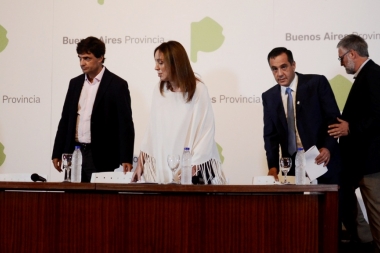 Vidal ordenó a su ministro de Trabajo pedirle a Triaca quitarle la personería gremial a los sindicatos docentes