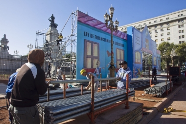 Con autorización del Gobierno Porteño, los docentes finalmente instalaron la “carpa itinerante”