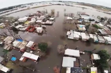 Salto sufre una inundación histórica: el nivel del río llegó a los 9,58 metros y hay más de mil evacuados