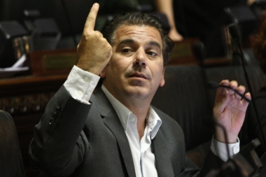 Ritondo respondió las críticas de Magario y la acusó de “mentir” sobre los patrulleros