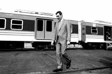 Arrancó el armado de Randazzo: búsqueda de las PASO en el FpV y avales para candidatura