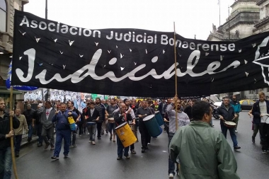 Judiciales anunciaron paro de 48 horas y una caravana en reclamo de paritarias
