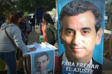 En La Plata el Movimiento Evita salió a buscar más avales para la candidatura de Randazzo