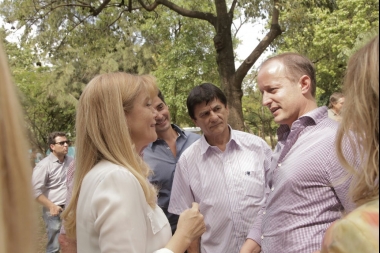 Según encuesta, Magario e Insaurralde le ganarían a Randazzo-Domínguez en una PASO