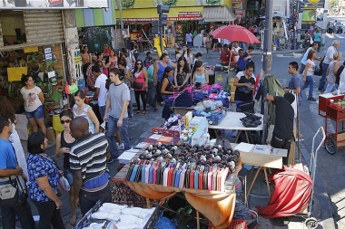Estudio de CAME indicó aumento de ventas en las "saladitas" y una baja para los manteros