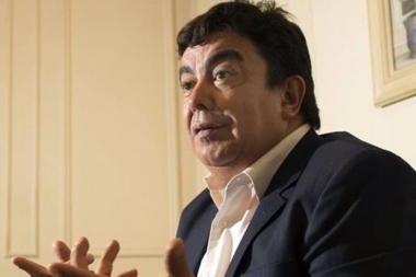 Espinoza acusó a E. Bullrich de ser el ministro que “le sacó 200 mil becas” a estudiantes