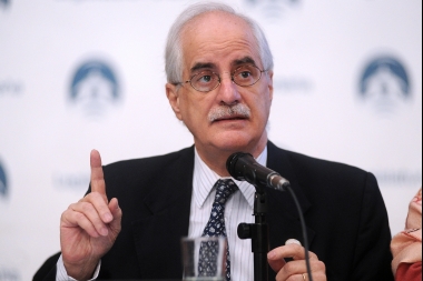 Taiana exigió pedido de disculpas por los dichos de Duran Barba sobre CFK