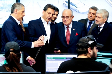 Massa trajo a Rudolph Giuliani para levantar su campaña y discutir sobre la inseguridad