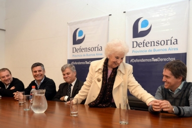 La Defensoría se capacitará con Abuelas para acompañar a quienes duden sobre su identidad