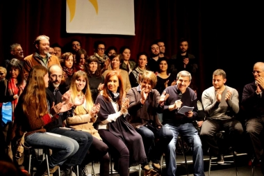 CFK: “No queremos que le vaya mal al Gobierno, queremos que deje de hacer mal las cosas”