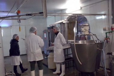 Provincia lanzó el relevamiento integral de la industria lechera en territorio bonaerense