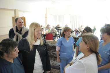 En busca de votos para octubre, Stolbizer visitó localidades de la Segunda Sección electoral