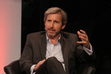 Frigerio destacó rumbo económico de Cambiemos: "Argentina se puso de pie, volvió a crecer"