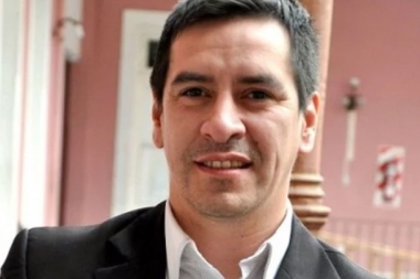 Detienen a un concejal de Massa de Junin por amenazas de bomba a colegios en el distrito