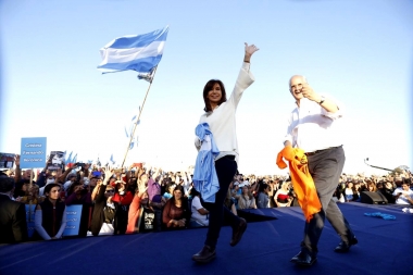 Con acto multitudinario, Cristina cerrará su campaña el lunes 16 en el estadio Racing