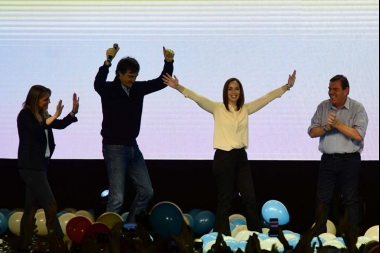 Cambiemos derrotó a Cristina con cuatro puntos de ventaja: 41,39 a 37,24 por ciento