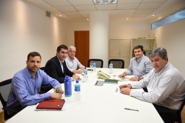 De la mano de Insaurralde y el randazzismo, Vidal cerró acuerdo para aprobar Presupuesto 2018