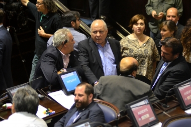 Quiénes son los legisladores peronistas que votaron a favor y contra el Presupuesto de Vidal