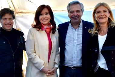 ¿Señales sobre la fórmula bonaerense? Alberto-Cristina y una foto junto a Kicillof-Magario
