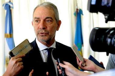 En Provincia advierten que Kicillof aún tiene la “atribución” de revisar los pliegos de Vidal
